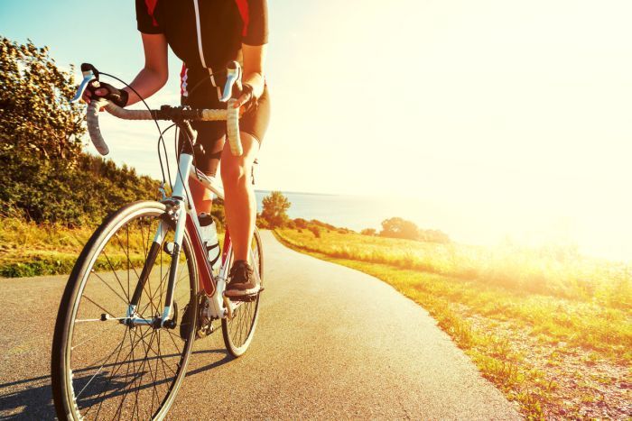 Menguatkan Otot Tangan dengan Bersepeda