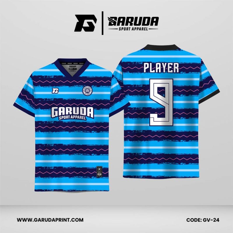 Jersey Retro GV-24 Biru Cyan–Navy dengan Stripe Horizontal, Motif Sapuan Grunge, dan Garis Zigzag Neon yang Tampil Ekspresif