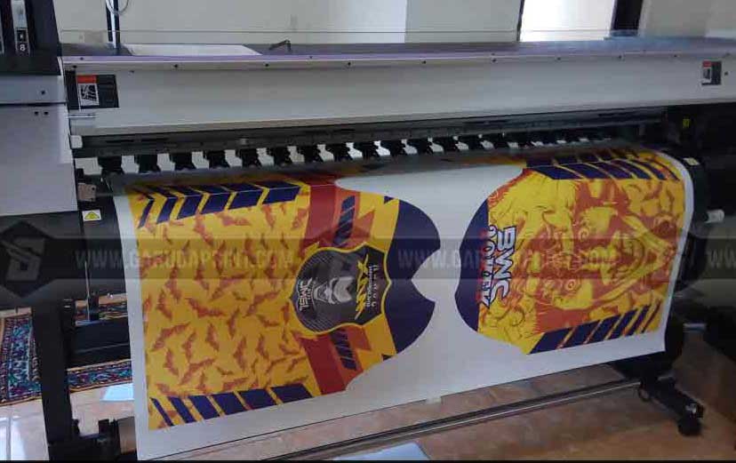 Jersey Komunitas Motor Joker BMC Tampil Mencolok dengan Desain Kuning Oranye