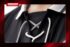 Kerah Tali untuk Jersey, Detail Retro yang Bikin Tampilan Lebih Fashionable